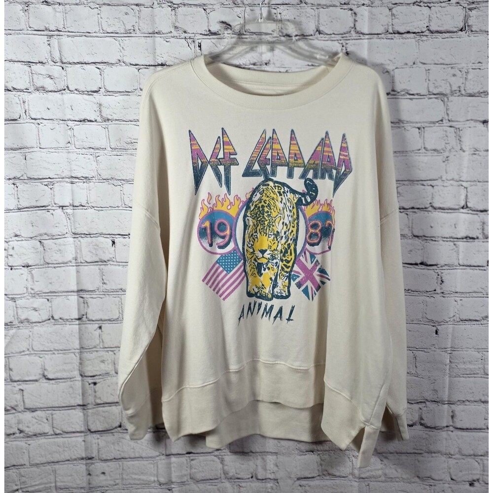 Def Leppard Women's XL Beige 80s Rock Concert Sweatshirt